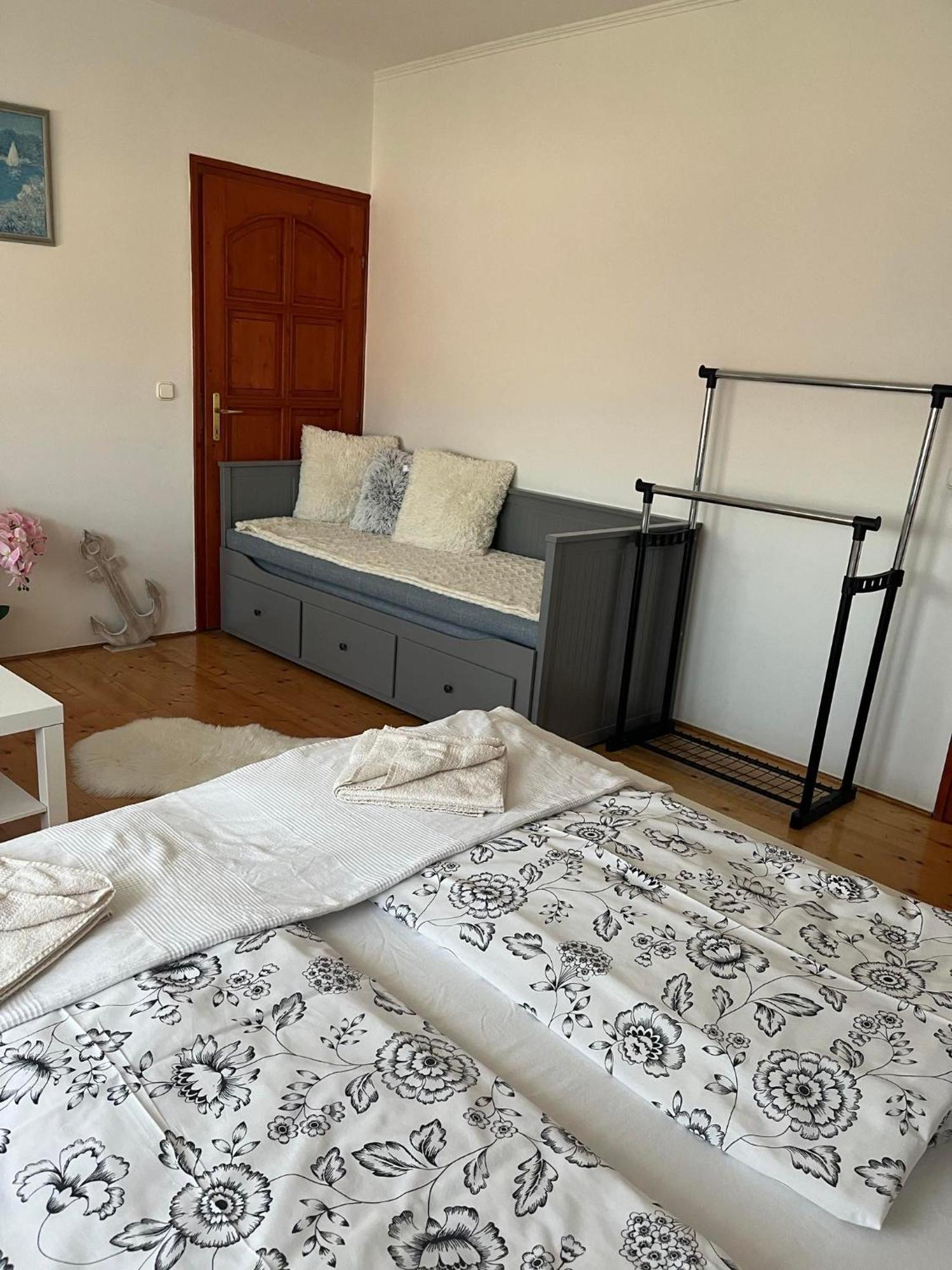 Rege apartman 2 Alsóörs Exterior foto